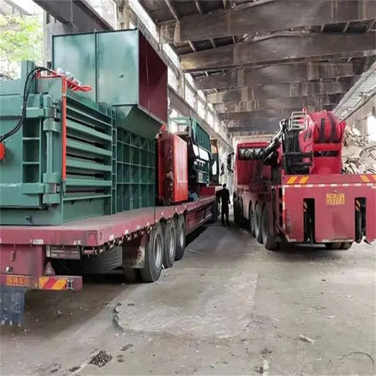 细水乡吊机吊玻璃怎么吊安全